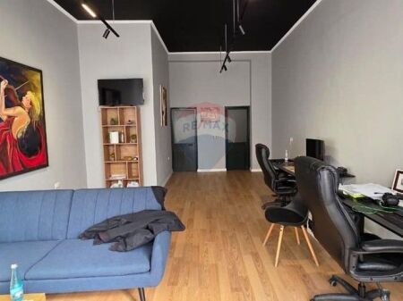 Spazio Ufficio - In Affitto - Via Rrapo Hekali, Tirana ID: 530481001-437