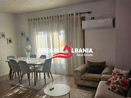 Apartment 3+1 me qera ne qender afer 9 katsheve Tirane (ID 4231489)