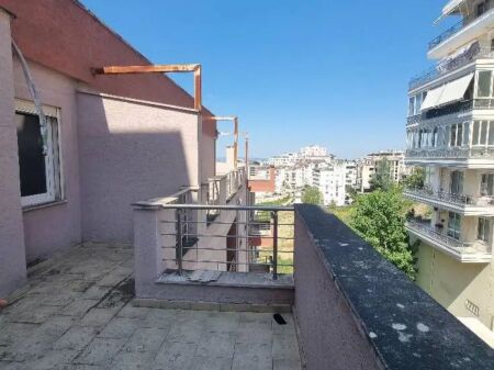 SHITET 2+1 TE FRESKU - TIRANE