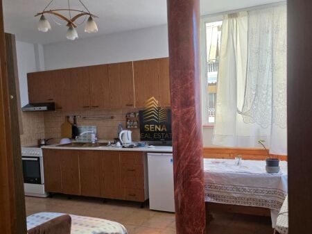 Qira, Apartament 1+1,Bulevardi Zogu I, 50.000 ALL/muaj