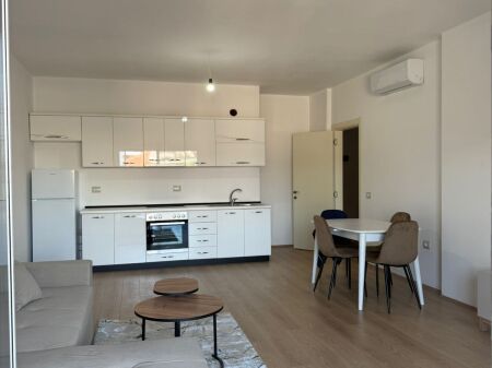 Apartment 1+1 for rent Xhamllik !