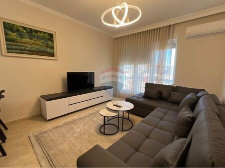 Apartament - Për Qira
