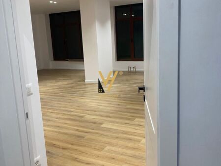 JEPET ZYRE 80 M2 ME QERA NE ASTIR 60.000 LEKE