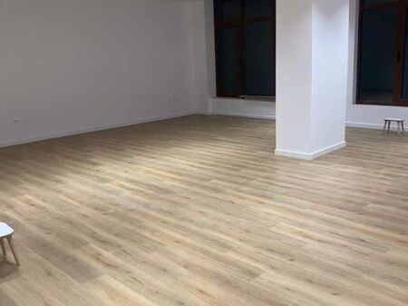 Ufficio in Affitto a Astir (ID BZ2930) Tirana