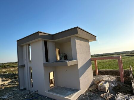 VILLA IN VENDITA NEL GOLFO DI LALZ!  300.000 €