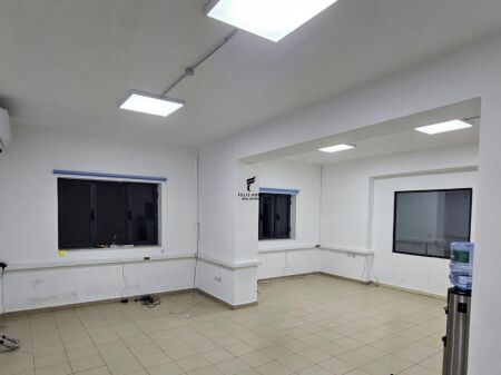 UFFICIO IN AFFITTO 140M2 PAZARI I RI 750 EURO FH-71915