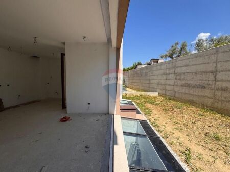 Villa - For Sale - Luleborë Residence, Tirana(ID: 530261056-266)