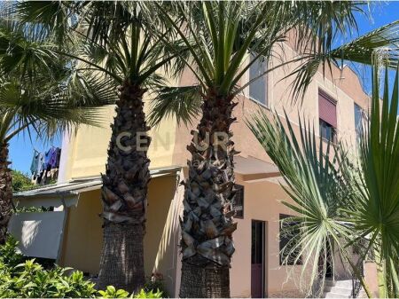 VENDESI CASA SU 2 PIANI IN SPIAGGIA, DURRES!