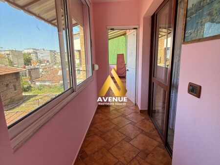 Appartamento 3+1 in affitto a Xhamllik – vicino al Market Rosma Lala