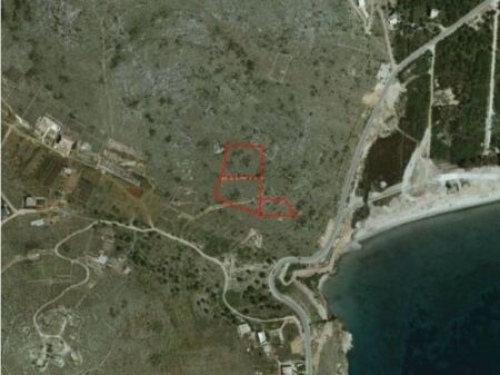 Terreno in vendita a Qeparo – 7.350 m²