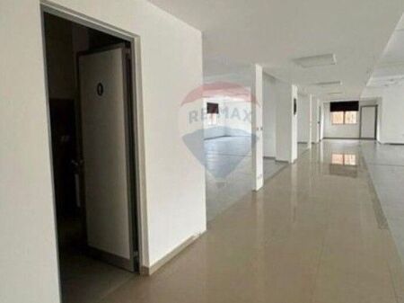 GODINE BIZNESI PER QIRA, RRUGA E KAVAJES ID: 530491012-124