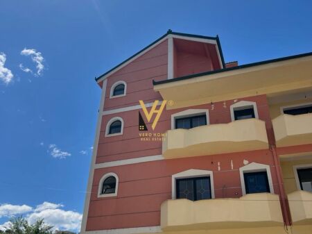 VILLA SU TRE PIANI IN AFFITTO VICINO AL GIARDINO ZOOLOGICO 3.500 EURO