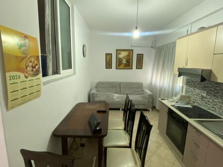 Apartment 1+1 for rent at Komuna e Parisit