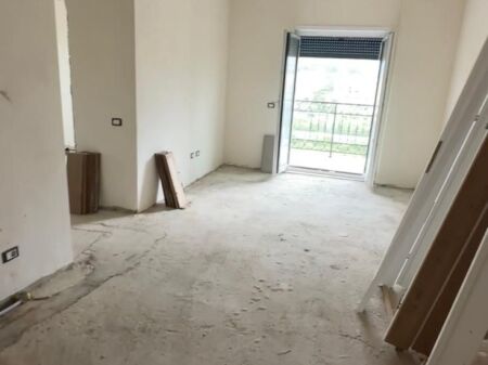  Apartament 1+1 në Shitje – Tirana Porta e Re Prane Teg