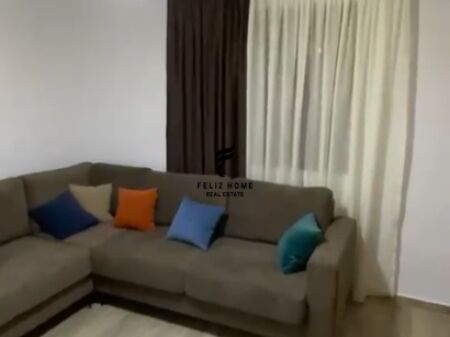 APARTAMENT ME QERA 1+1 ISH PARKU 50.000 LEKE FH-72236