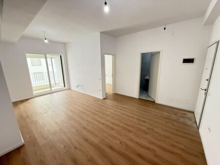  SHITET Apartament 1+1 Me Ballkon  Kompleksi Kaimi, Ali Dem 