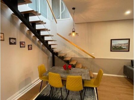  JEPET ME QIRA APARTAMENT 2+1 + POST PARKIMI TEK GOLDEN PARK, RRUGA E KAVAJËS, TIRANË.