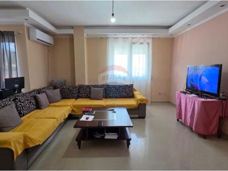 Jepet me qira apartament 1+1, Kodra e Diellit