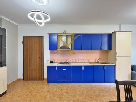 Apartment 1+1 for sale. 4th floor, no elevator. Shkembi Kavajes, near Bonita