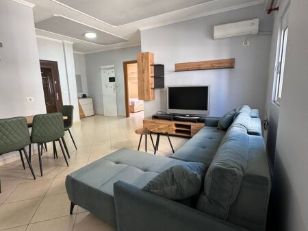 Apartament 2+1 me qira tek Shkolla E Kuqe