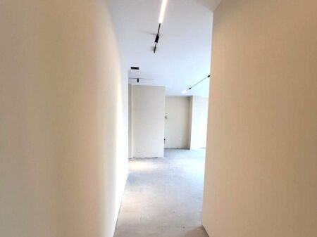 Shitet Apartament Lux 2+1+2+Verande rrethuese + 2   Ish tregu Elektrik , Shkolla e Baletit  Kati 4   Cmimi 314.000€ , I diskutuar    