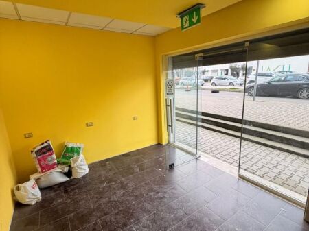 🏢 NEGOZIO IN AFFITTO – Shkozet, Durazzo (Strada Principale)