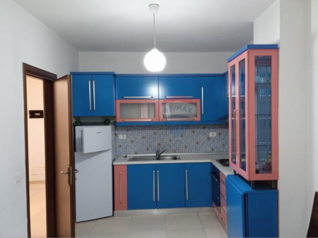 Apartament per qera 2+1 tek Astiri