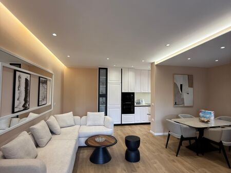 Apartament 2+1+Parking per shitje tek Zogu i Zi.