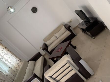 Jepet me qera apartament 2+1+bllk   Astir, vila L