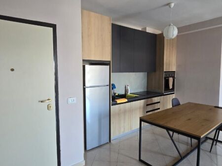 Appartamento in affitto 2+1 via Cipajve