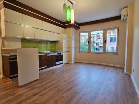 Shitet, Apartament 1+1, Rruga Mine Peza, Tirane
