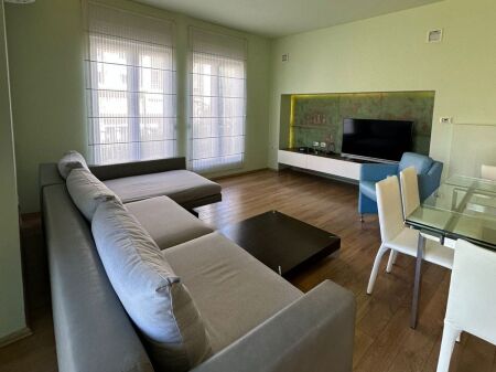 Jepet me qira vile 4-kateshe te White House ne TEG