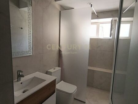 Apartament 2+1 me qera- Ish Bllok!