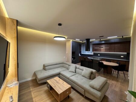  Jepet me qira apartament 2+1+2 + Post Parkimi