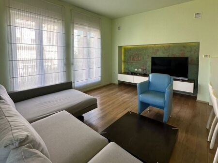  4-STOREY VILLA FOR RENT – White House, TEG