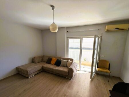 APARTAMENT 2+1+2 PER SHITJE TE KOPSHTI BOTANIK !