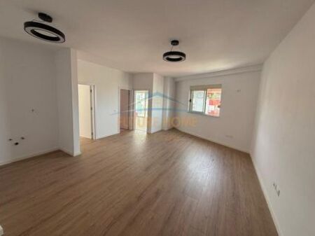Shitet,Apartament 2+1, Kodra e Diellit,Tiranë