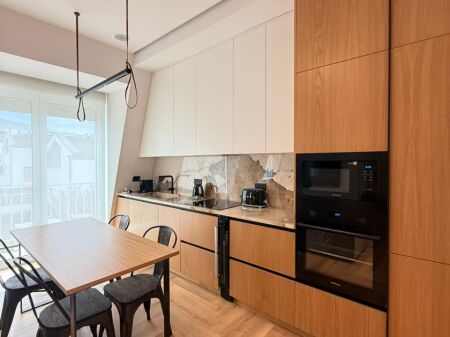 APARTAMENT LUKSOZ ME QIRA 2+1 TE REZIDENCA PRANE TEG