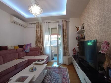 Apartament 2+1+2 ne shitje 5 Maj