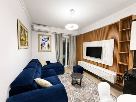 Shitet apartament 1+1 në zonën e Astirit!