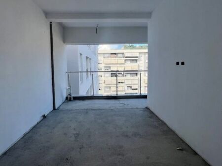  SHITET APARTAMENT 2+1+2 – KOMUNA E PARISIT | PRANË KIKA 2 