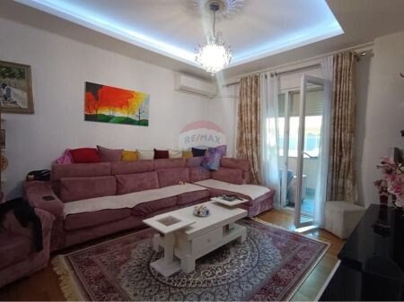 Apartament 2+1+2 ne shitje 5 Maj