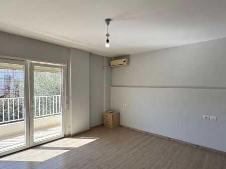 Apartament ne shitje 2+1+2 , Kopshti Botanik