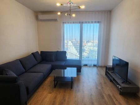 Appartamento in affitto 1+1 Vicino alla Farmacia 10 (ID B210524) Tirana.