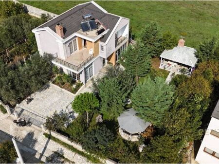 SUPER VILLA FOR SALE NEAR THE FOUNDATION WEEKENDS DIFFERENTLY !