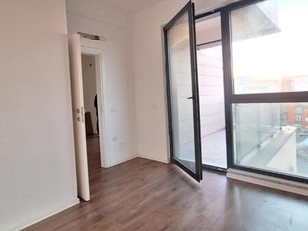  Apartament 1+1 në shitje – Rruga e Kosovarëve 