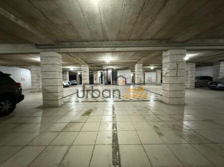 Affitto, Garage, Palazzi Gialli, Tirana - 4000€ | 1500 m²