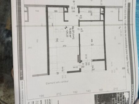 Shitet apartament 1+1+post parkimi ,ish FUSHA E AVIACIONIT