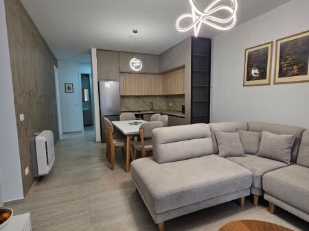  Jepet me qira apartament 3+1+2 në Green Forest Liqen i thate