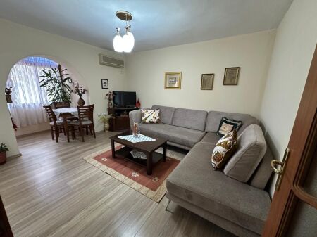 Behind the American Embassy, a 1+1 furnished apartment is for rent. 55,000Leke